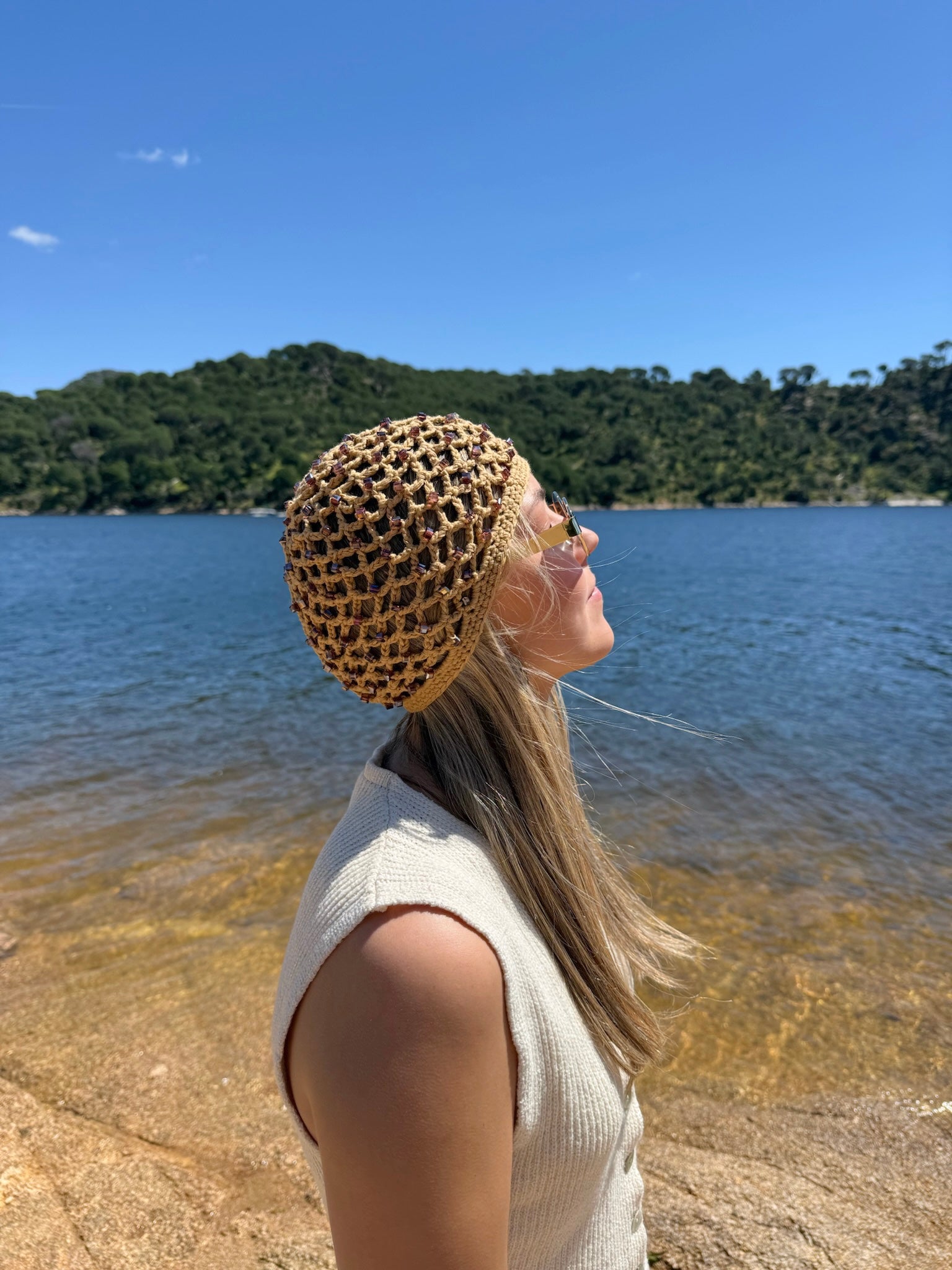 Gorro crochet tostado