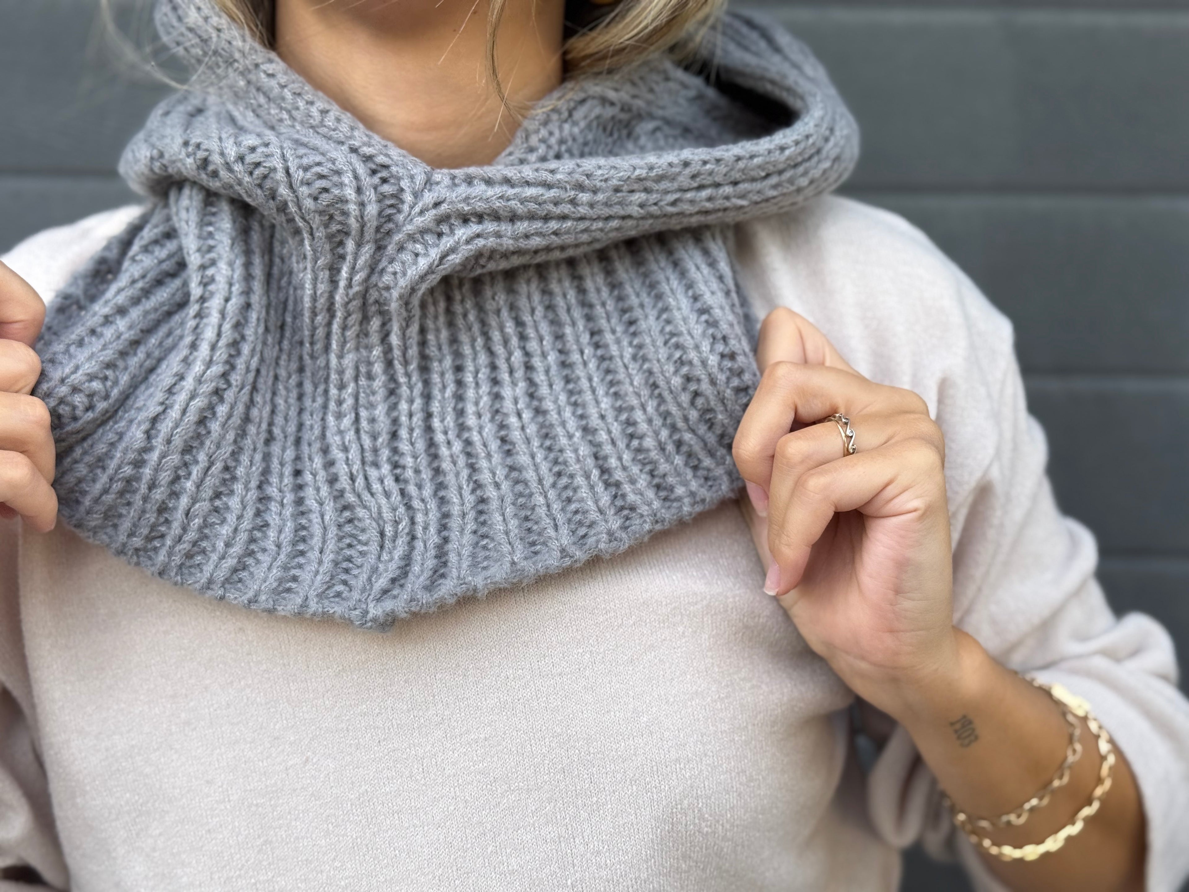 Balaclava ochos gris