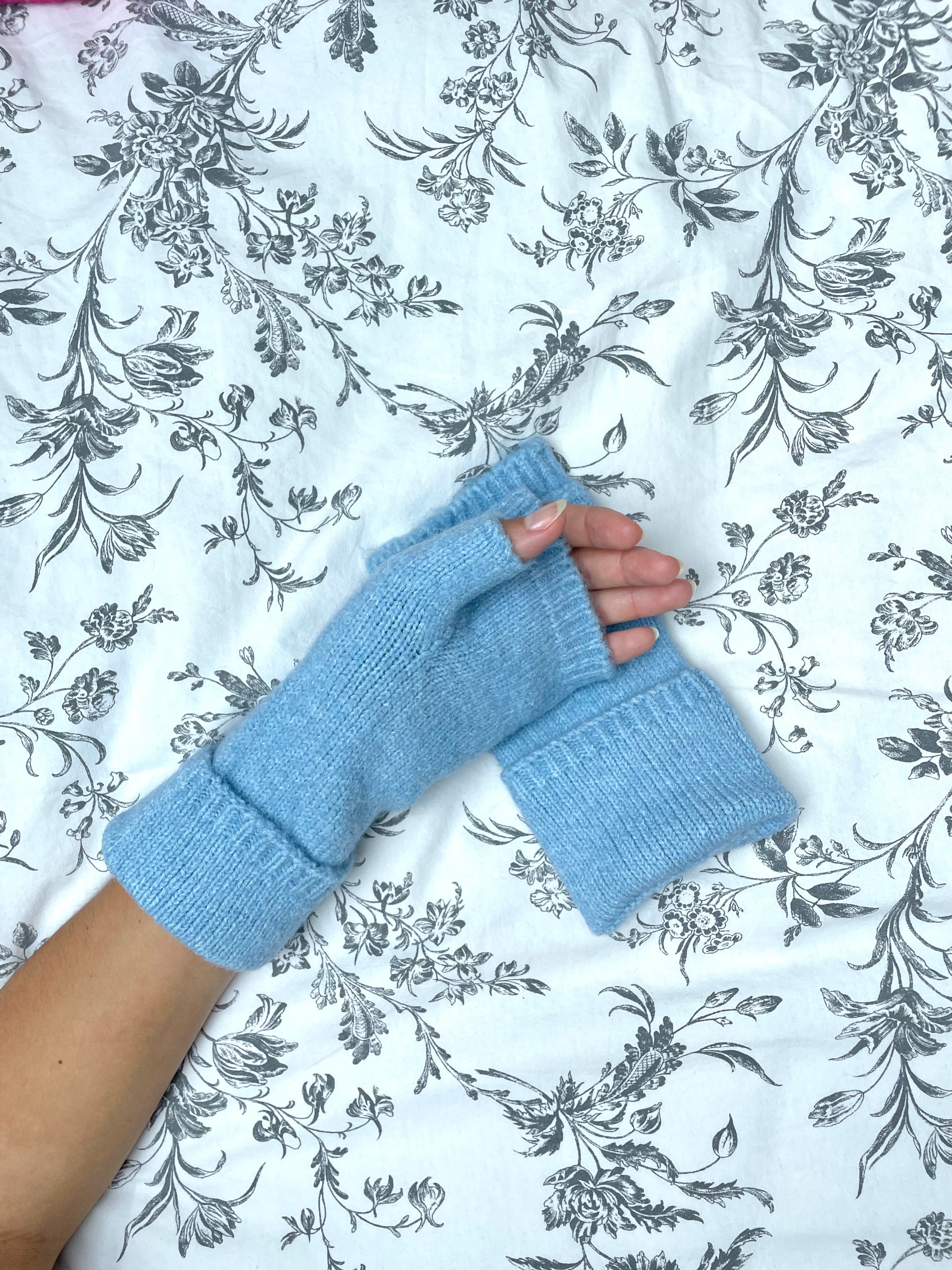 Mitones punto azules