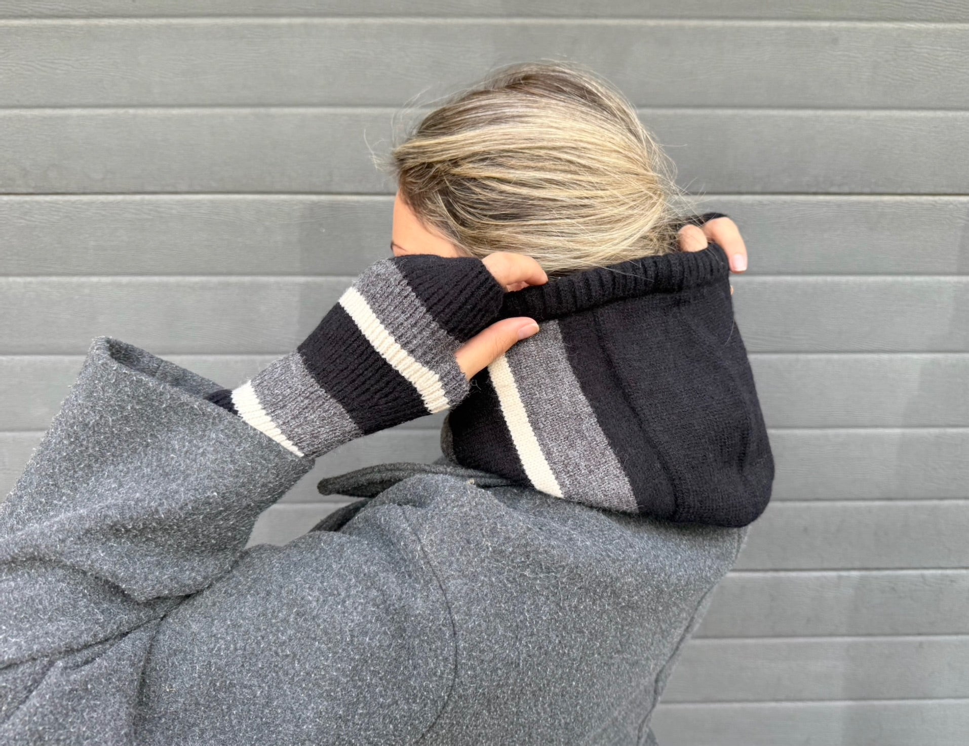 Balaclava rayas negra + mitones