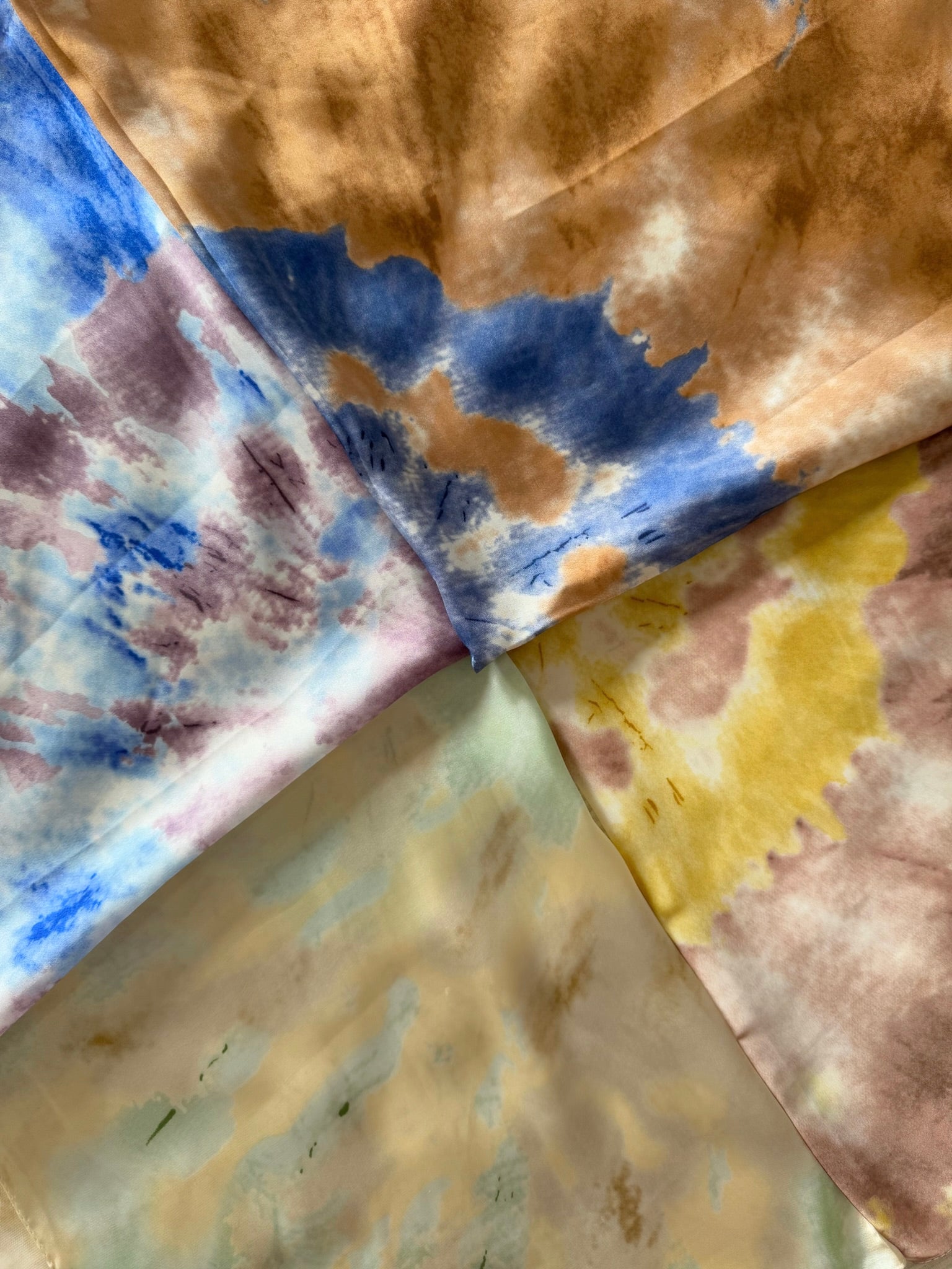 Pañuelo tie dye (verde y marrón)