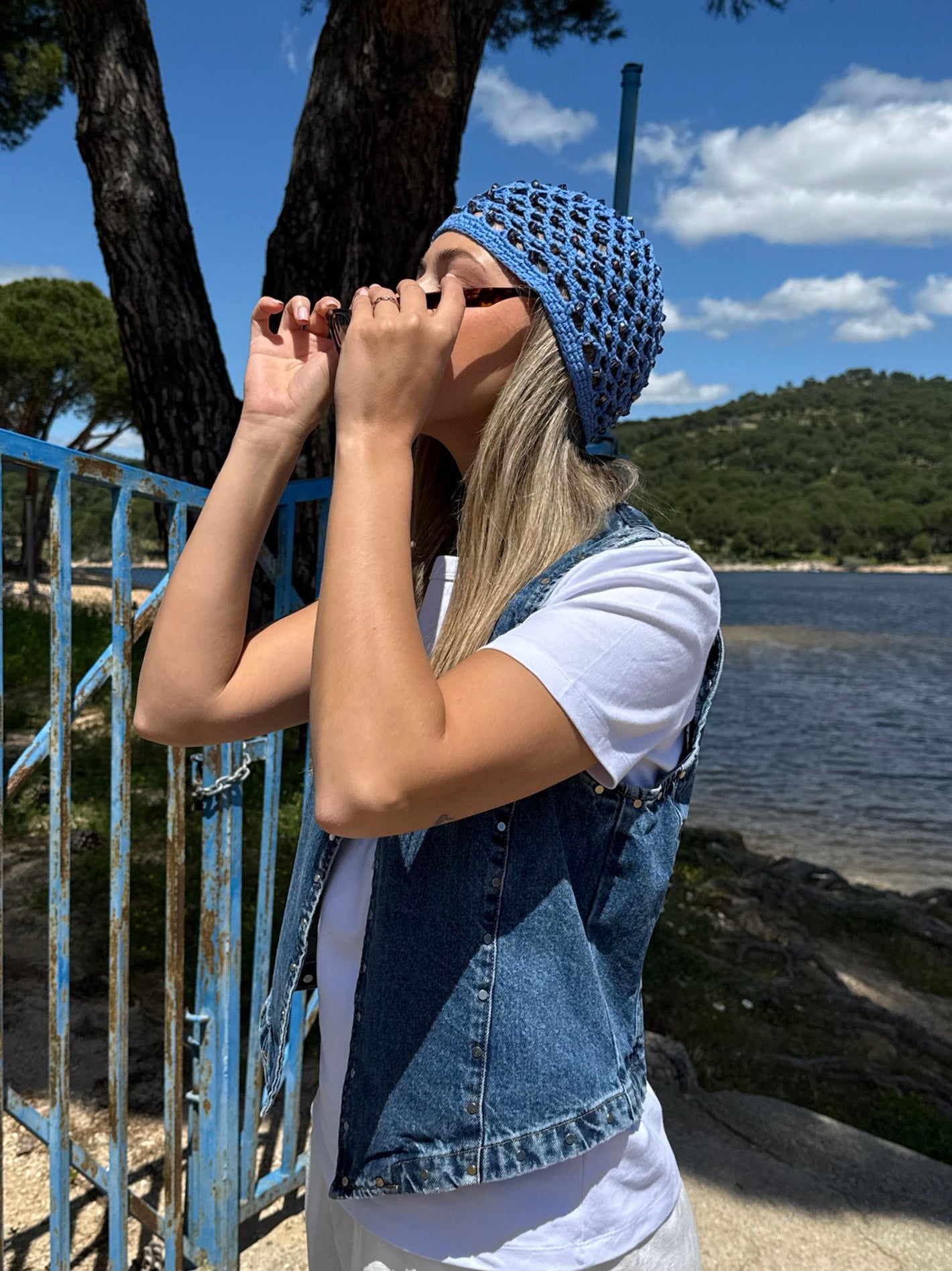 Gorro crochet azul